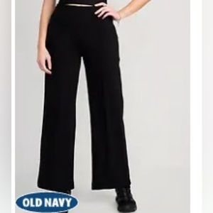 Old Navy High-Waisted Dynamic Fleece Wide Leg Pants